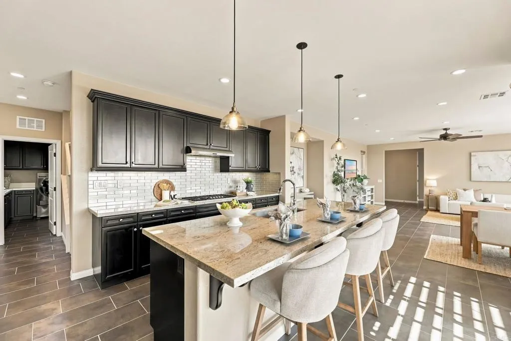 https://cdn.realtyfeed.com/cdn/127/307068330/c4ff9a26ae066b2019678190133c7f7b.webp