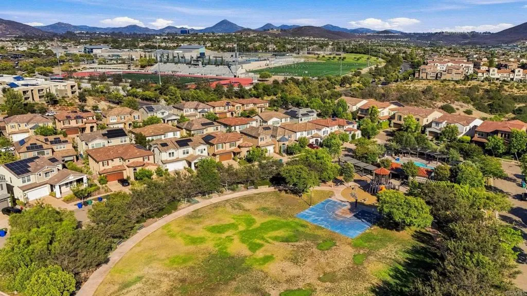 https://cdn.realtyfeed.com/cdn/127/307068330/c9a64c9461c5b4c76c5f937933dd5f65.webp