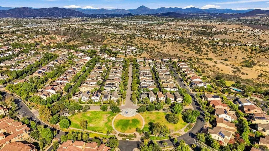 https://cdn.realtyfeed.com/cdn/127/307068330/cca5cf06ce9c618c1838fc4b6c6979f4.webp