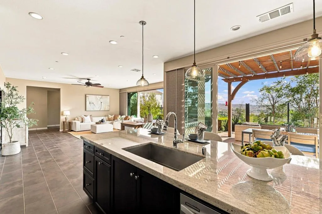 https://cdn.realtyfeed.com/cdn/127/307068330/e5fc0ef994f5272b509725edc0b135f0.webp