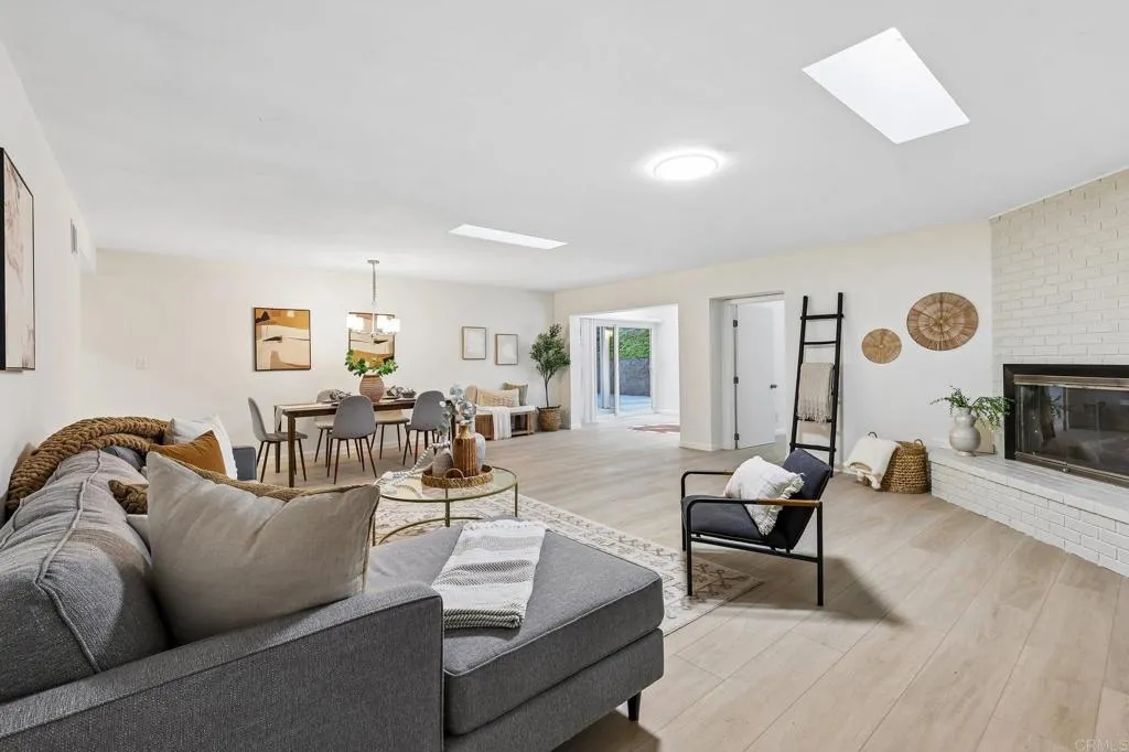 https://cdn.realtyfeed.com/cdn/127/307068344/4acfc6a41b9916bc165ead89efed00b9.webp
