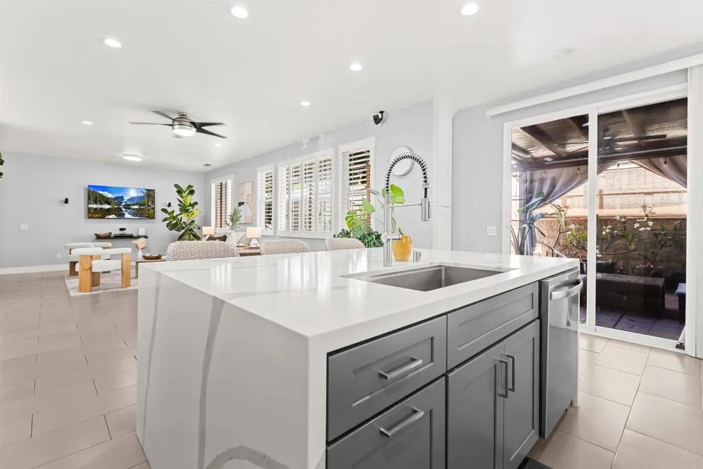 https://cdn.realtyfeed.com/cdn/127/307068385/195b56a82ec244d0aed2dda31606dc52.webp