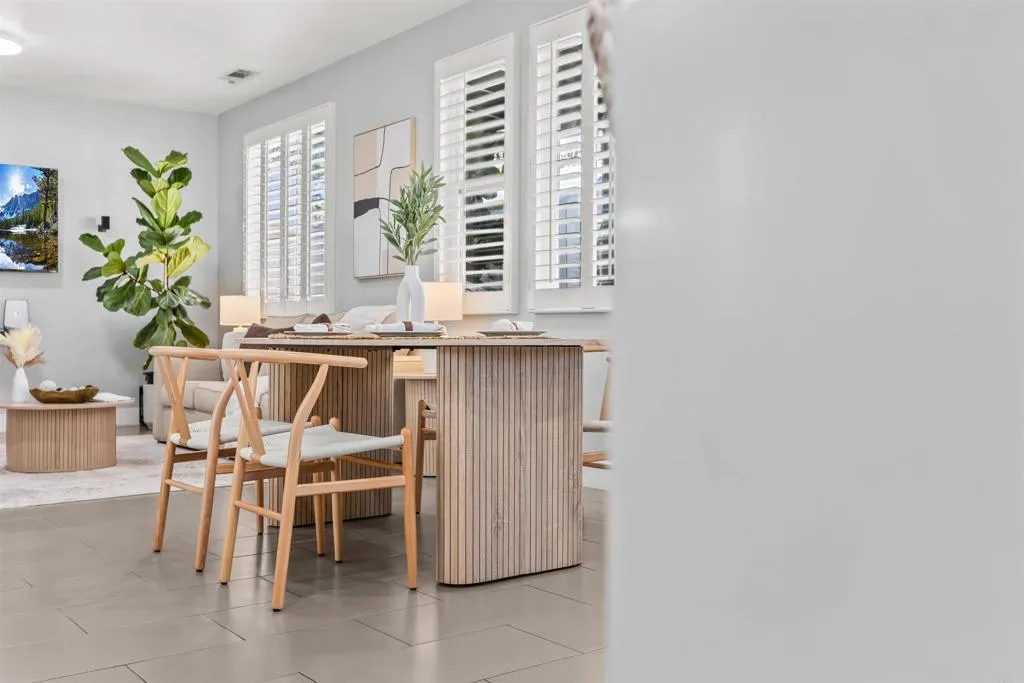 https://cdn.realtyfeed.com/cdn/127/307068385/84521537e49e8cc4b97ba1fbf009c15a.webp