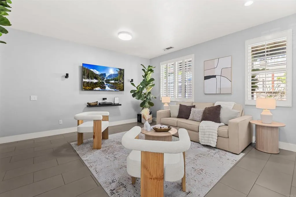 https://cdn.realtyfeed.com/cdn/127/307068385/b490bf90999f9da852e88bcdfada62f6.webp