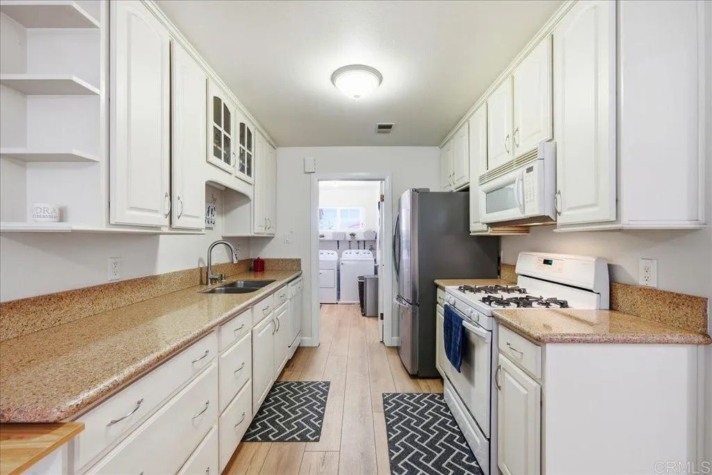 https://cdn.realtyfeed.com/cdn/127/307068442/373f90612ed7e63af30212007062ba07.webp