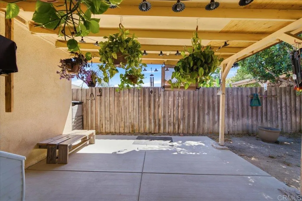 https://cdn.realtyfeed.com/cdn/127/307068442/43bbfbcf03ea12b37fb004015ba854f7.webp