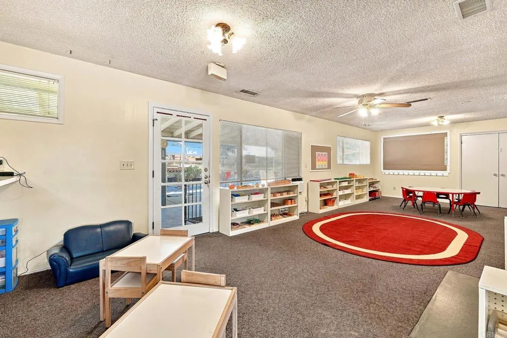 https://cdn.realtyfeed.com/cdn/127/307068445/1d6ac1f5a8389275755aeff016fb416d.webp