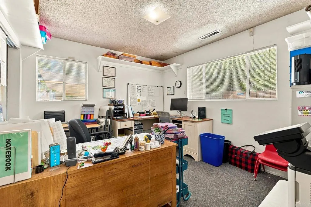 https://cdn.realtyfeed.com/cdn/127/307068445/47c1621b84ae6636e567ee58258efcd7.webp