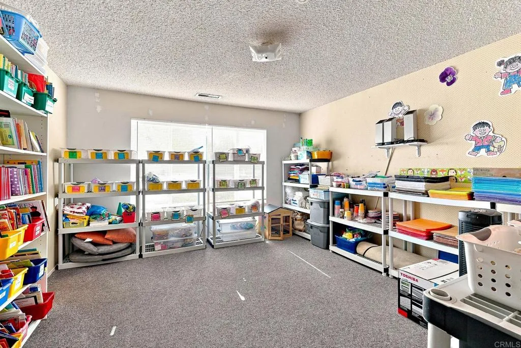 https://cdn.realtyfeed.com/cdn/127/307068445/62f8581dbb78af1e4e2be84c96b25af8.webp