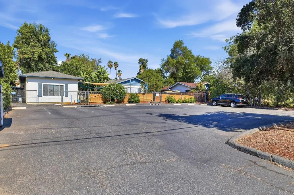 https://cdn.realtyfeed.com/cdn/127/307068445/a4274004c3045145a6aebdea3a859a3d.webp