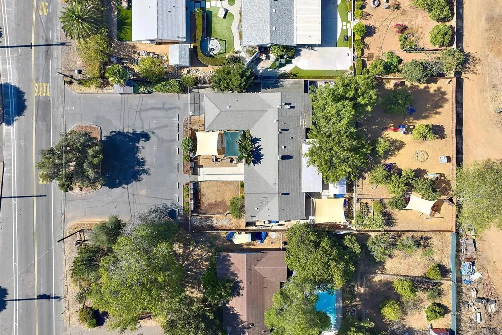 https://cdn.realtyfeed.com/cdn/127/307068445/b071302c08091b25b5e79e2a68a5bfd2.webp
