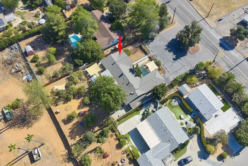 https://cdn.realtyfeed.com/cdn/127/307068445/deda4f2d3503481ffe025b1b0bb09a19.webp