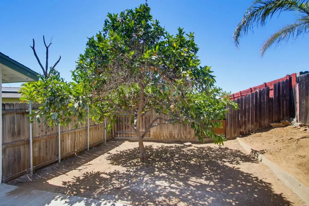 https://cdn.realtyfeed.com/cdn/127/307068477/0f132c2bb632fb40871dd12917d45ae0.webp