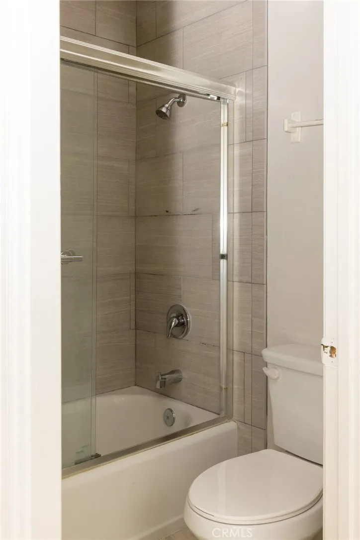 https://cdn.realtyfeed.com/cdn/127/307068480/79ad3c198ccdf3327718aef1b1afc8d8.webp