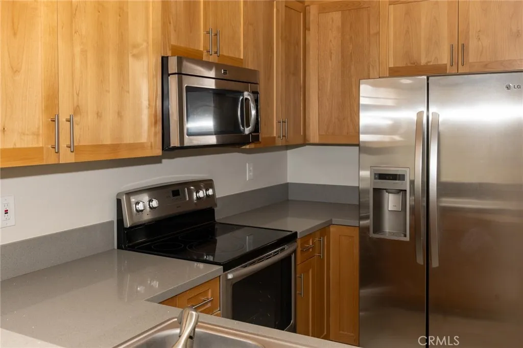 3242 Ashford Street Unit P, San Diego, CA 92111 - Photo 3 of 15, San Diego, CA