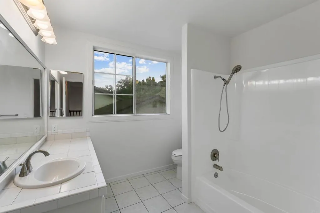 https://cdn.realtyfeed.com/cdn/127/307068607/a4390a40d21c5fa1b21c4a02a19f5b33.webp
