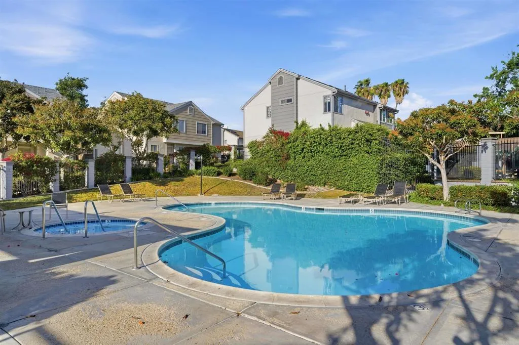 https://cdn.realtyfeed.com/cdn/127/307068613/44ead1e5aefd255eecf8d01d95b8676e.webp