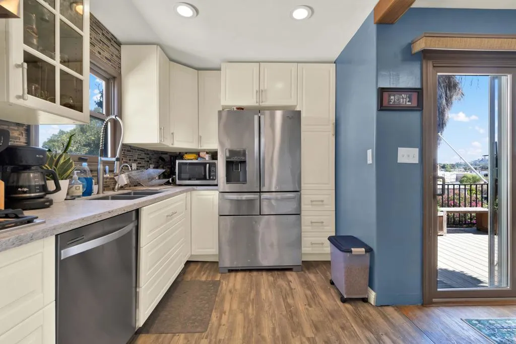 https://cdn.realtyfeed.com/cdn/127/307068623/019e8602988aeab1eb73ae95a9f48966.webp