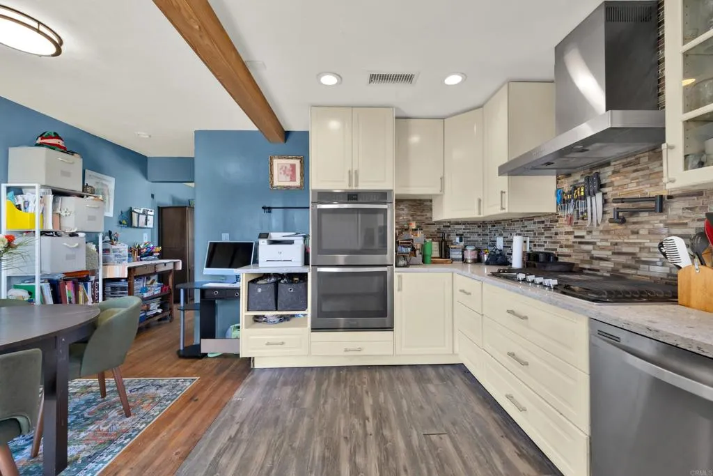 https://cdn.realtyfeed.com/cdn/127/307068623/0b5852b4385263d964153512403050ef.webp