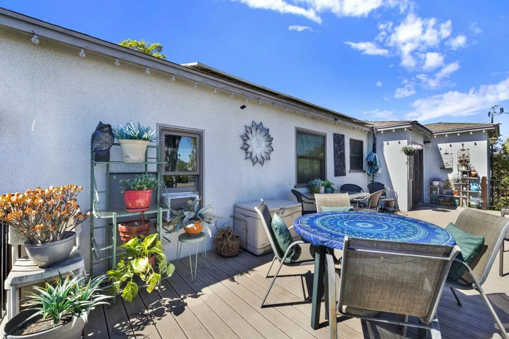 https://cdn.realtyfeed.com/cdn/127/307068623/19411adf63c1d7bf7eefedb9cbcaad42.webp
