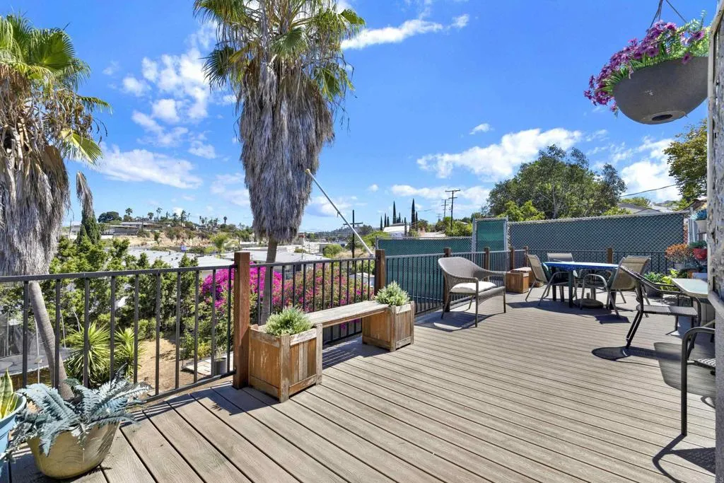 https://cdn.realtyfeed.com/cdn/127/307068623/19f3677800b59cb96c0fba3b00876e7d.webp