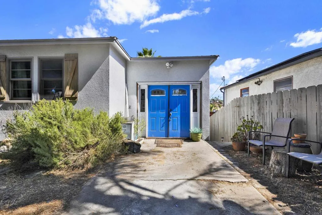 https://cdn.realtyfeed.com/cdn/127/307068623/6c7ec6fceb7b04b295f83e086f12c01e.webp