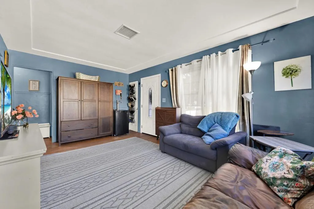 https://cdn.realtyfeed.com/cdn/127/307068623/9006bd12fceace10ed9b7539221ed520.webp