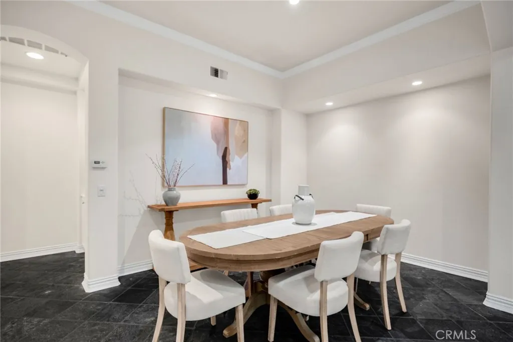 https://cdn.realtyfeed.com/cdn/127/307068633/759db0ee0edcb44dcbe38d757b220c0e.webp