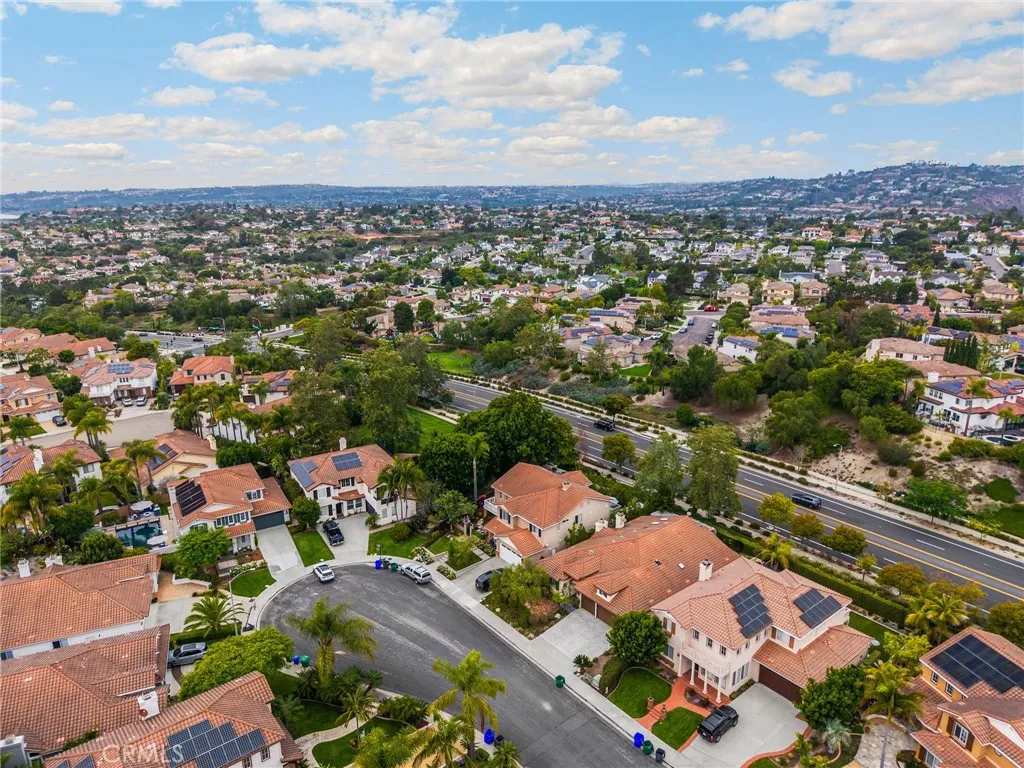 https://cdn.realtyfeed.com/cdn/127/307068633/c1b8eb79ecc17c4ce0432f1f3600bed8.webp