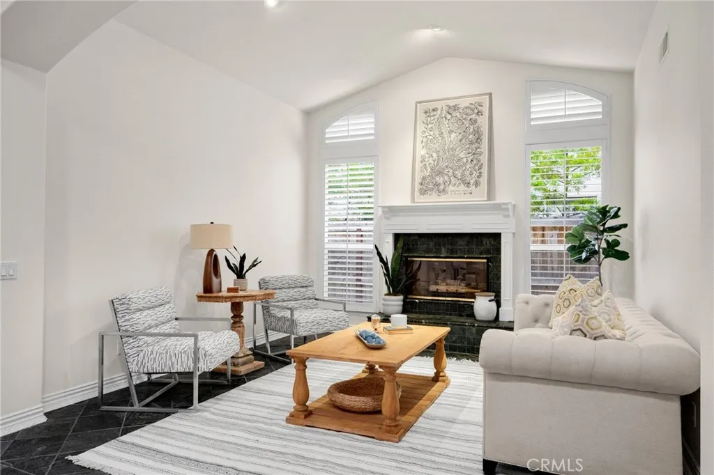 8040 Corte Sasafras, Carlsbad, CA 92009 - Photo 4 of 28, Carlsbad, CA