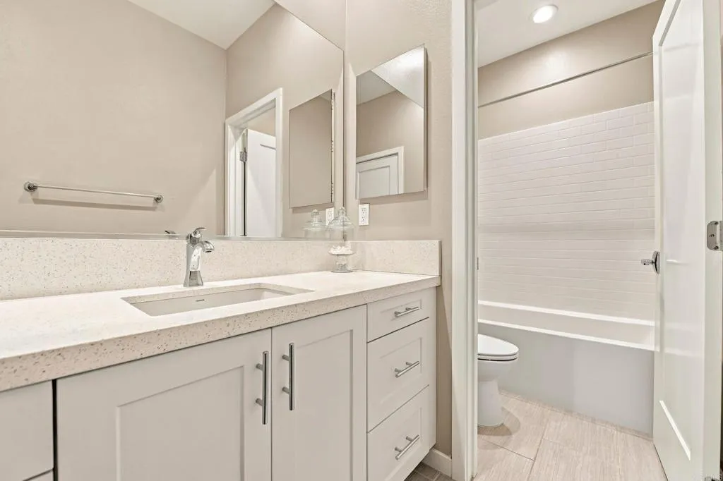 https://cdn.realtyfeed.com/cdn/127/307068638/40ad1d8dd7cfd3f2afd3ee19646c698e.webp