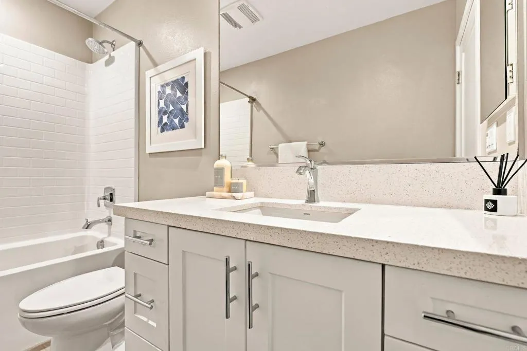 https://cdn.realtyfeed.com/cdn/127/307068638/8c3955324d96c479cd2a14950f7b470a.webp