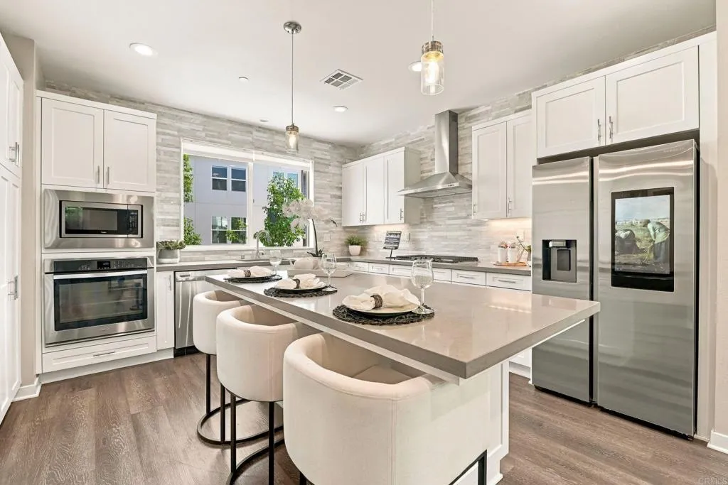 https://cdn.realtyfeed.com/cdn/127/307068638/96d067d3e0c0937fbed69de98b7fd73d.webp