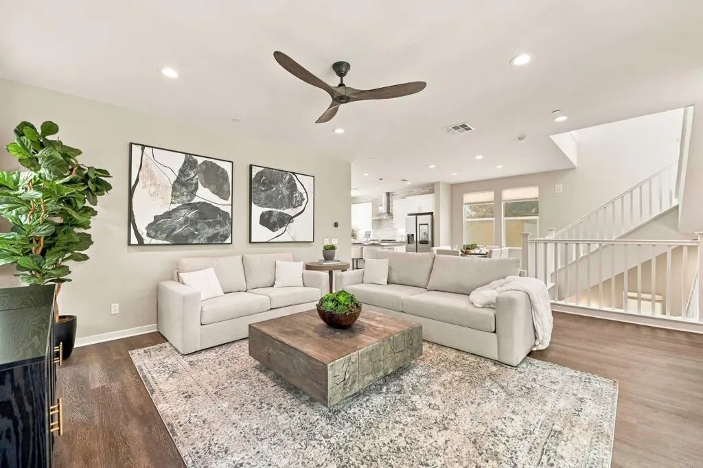 https://cdn.realtyfeed.com/cdn/127/307068638/ca365d37816699ae209a96b8aa7050d3.webp