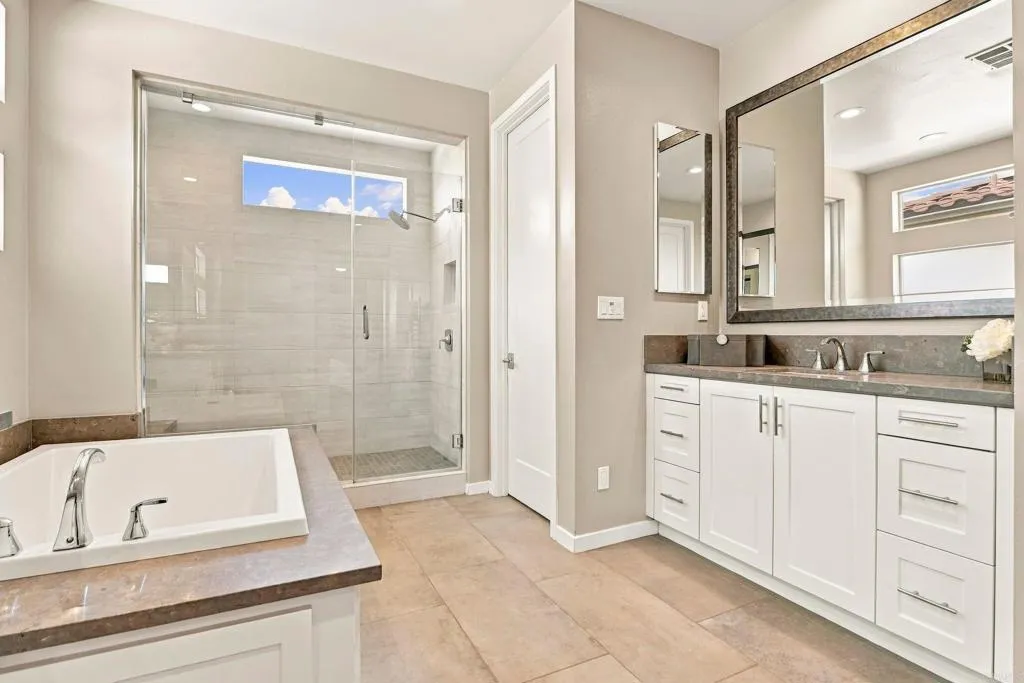 https://cdn.realtyfeed.com/cdn/127/307068638/fd56a9061beddbfba9625d5e84eff931.webp