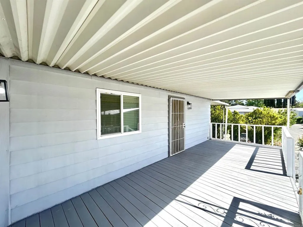 https://cdn.realtyfeed.com/cdn/127/307068651/a4e211c1fce8f9730b5725eee19143a8.webp