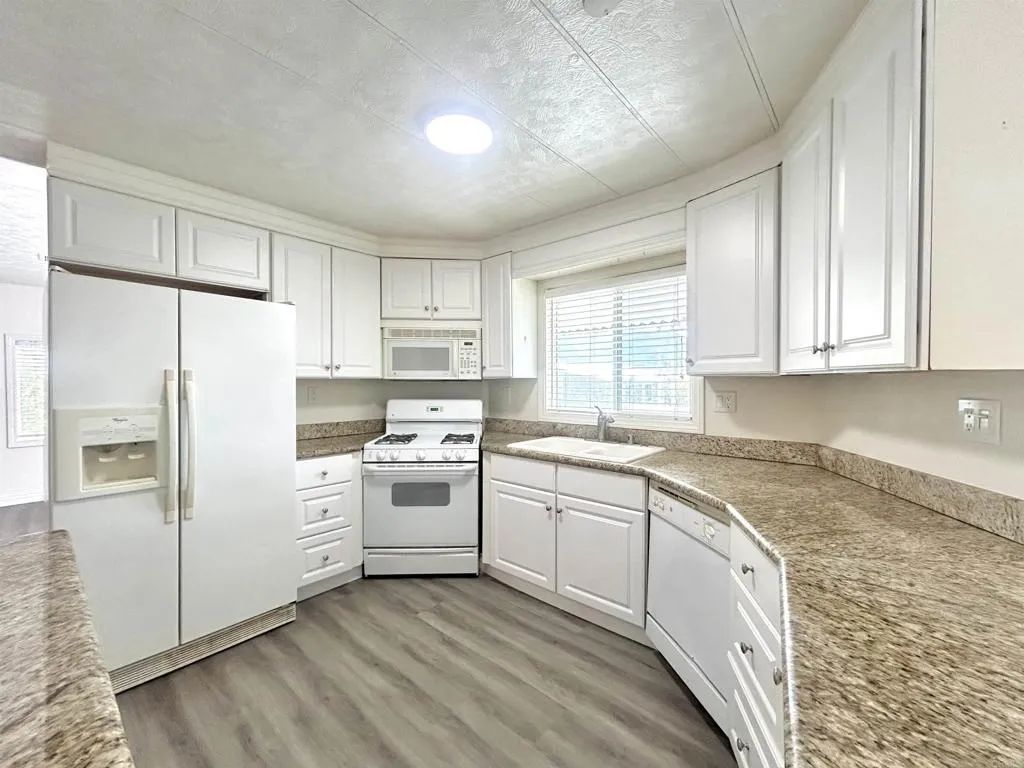 https://cdn.realtyfeed.com/cdn/127/307068651/fe991b1593dfdf0a9508cfd444da0cba.webp