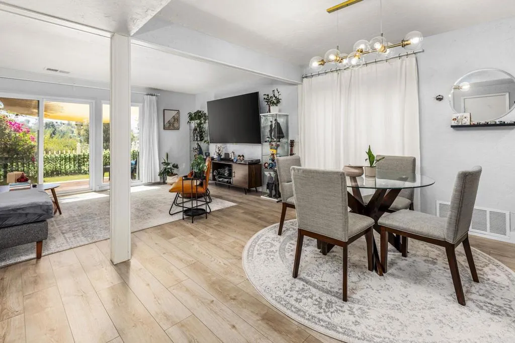 https://cdn.realtyfeed.com/cdn/127/307068661/13450639164091de1de69e98e9b620c4.webp