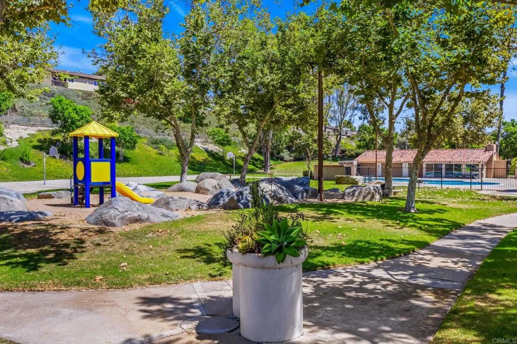 https://cdn.realtyfeed.com/cdn/127/307068661/1d0cec9675f33681a762f200184a058e.webp