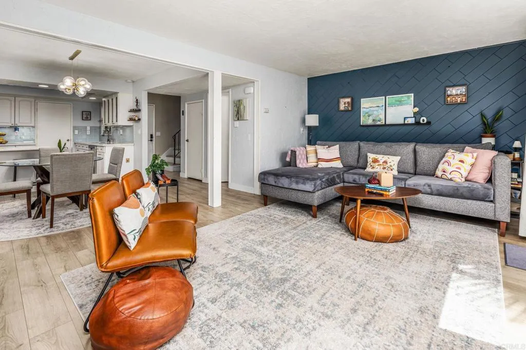https://cdn.realtyfeed.com/cdn/127/307068661/228eca8971435f84e0e0a2c4f9008ffc.webp