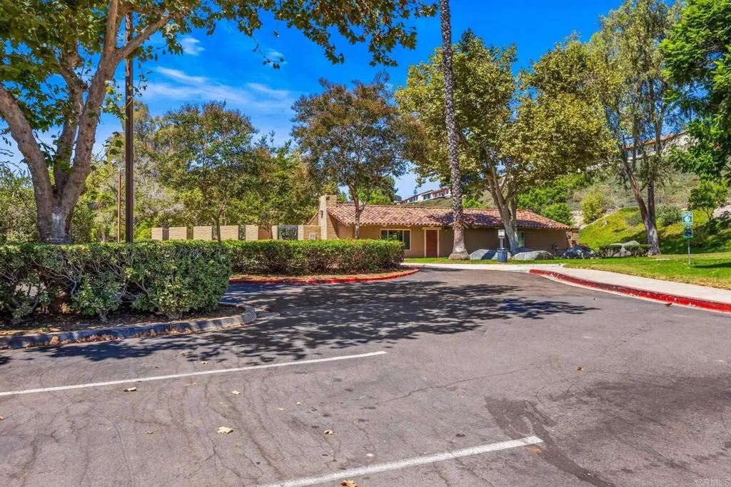 https://cdn.realtyfeed.com/cdn/127/307068661/eccfd8afb8ce6a67979206ed5af42d51.webp