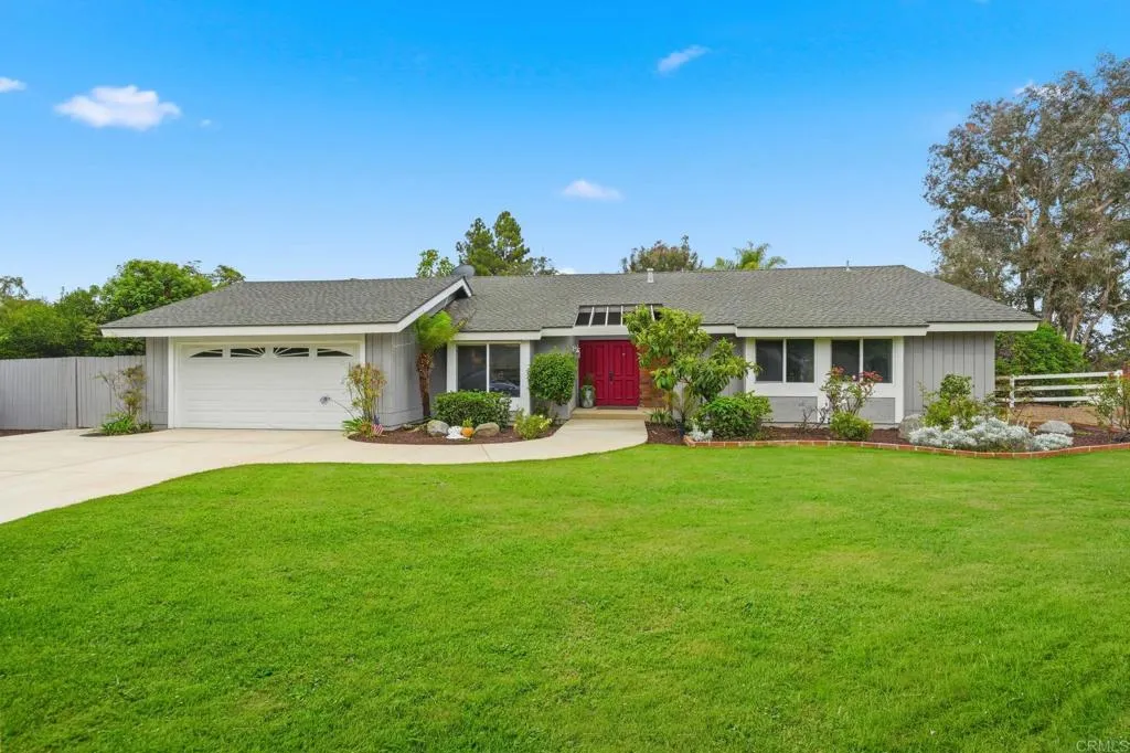 745 Blackhawk Cir, Vista, CA 92081 - Photo 2 of 29, Vista, CA