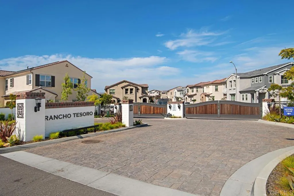 https://cdn.realtyfeed.com/cdn/127/307068696/d8361e56e62a5485229d5ef3a3d9cbb2.webp