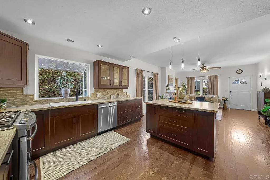 https://cdn.realtyfeed.com/cdn/127/307068741/3b0af536b5ef11f22f70a7c19984e508.webp