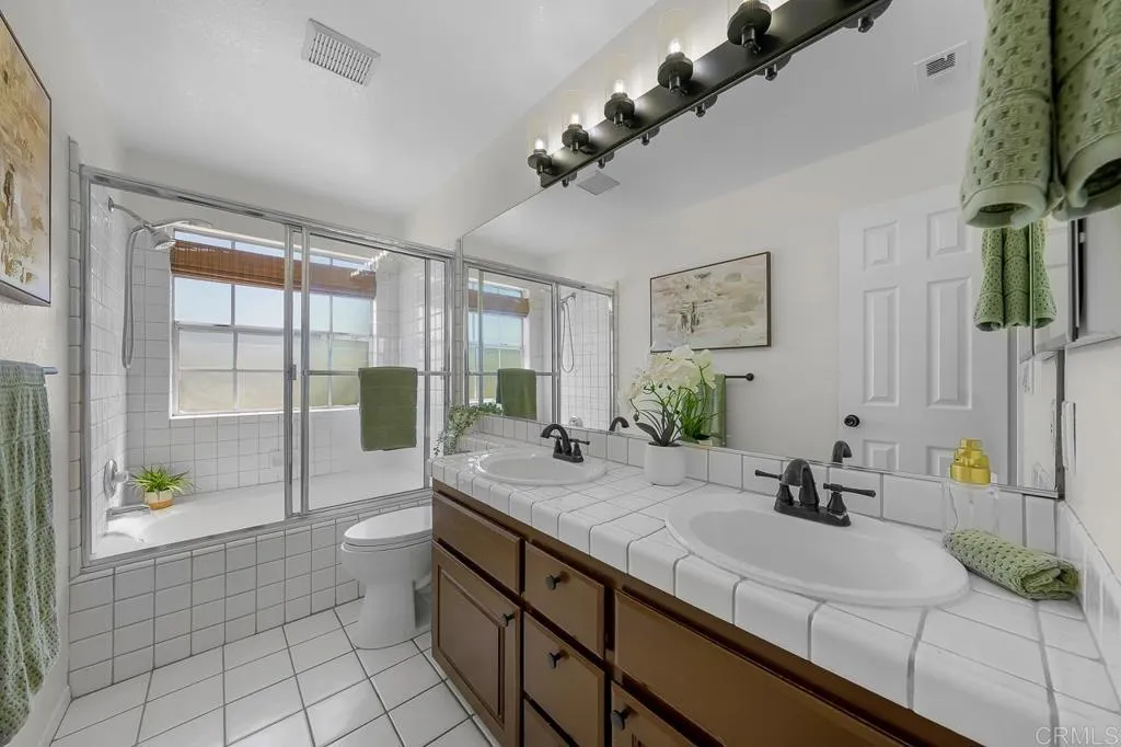 https://cdn.realtyfeed.com/cdn/127/307068741/8de9d2d8d6023575d5c4cf7ab5513948.webp