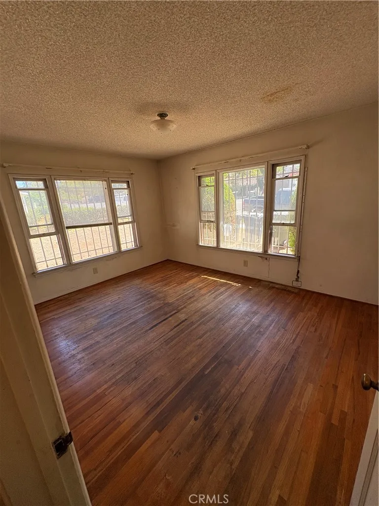 https://cdn.realtyfeed.com/cdn/127/307068765/4565c1c246673ec9358bff37a57b4ff1.webp