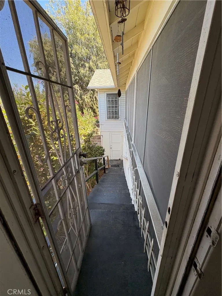https://cdn.realtyfeed.com/cdn/127/307068765/8f8dcbc516687386e84c09ec8b0f9261.webp