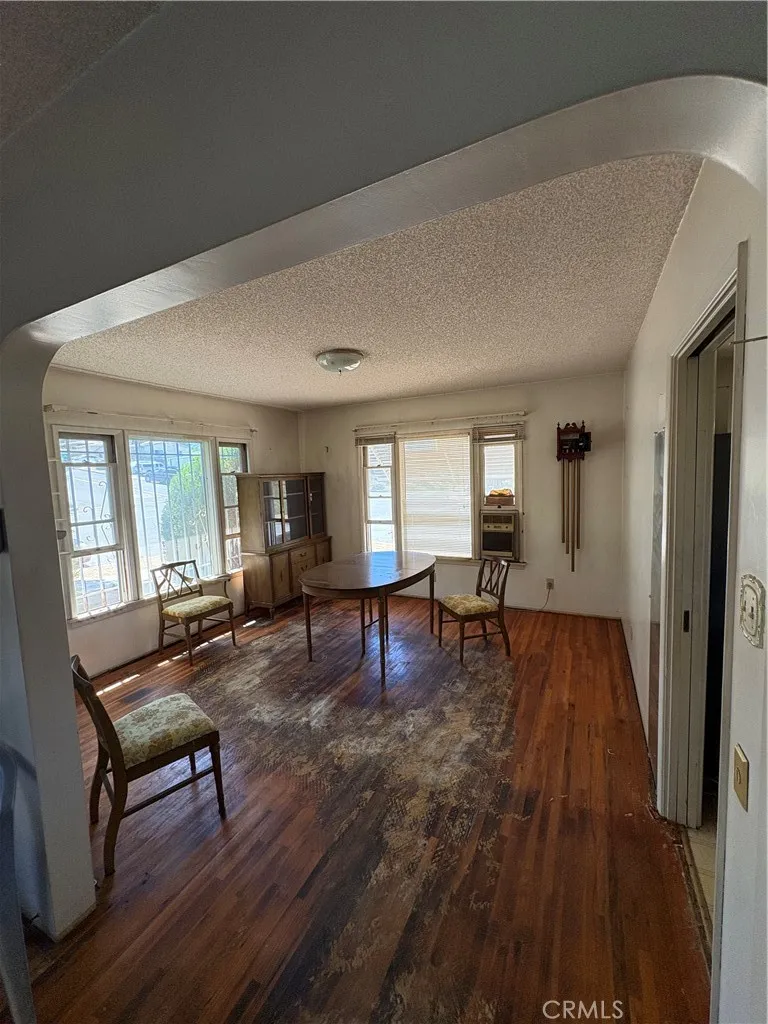 https://cdn.realtyfeed.com/cdn/127/307068765/bb9549d4939b0f9c65e265338fb4002b.webp