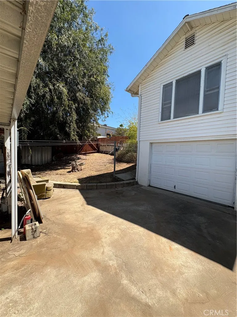 https://cdn.realtyfeed.com/cdn/127/307068765/cccf1e50ff55b645373e16a6c5ada6e8.webp