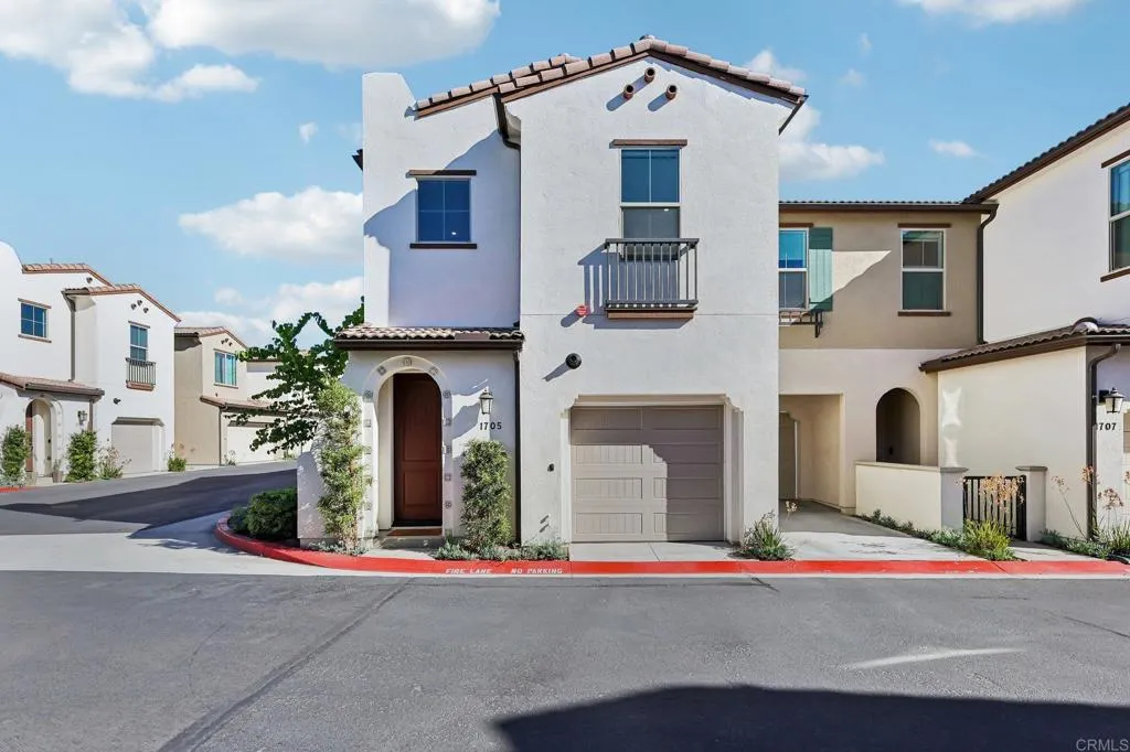 1705 Valley Oak Way, Oceanside, CA 92056 - Main photo, Oceanside, CA